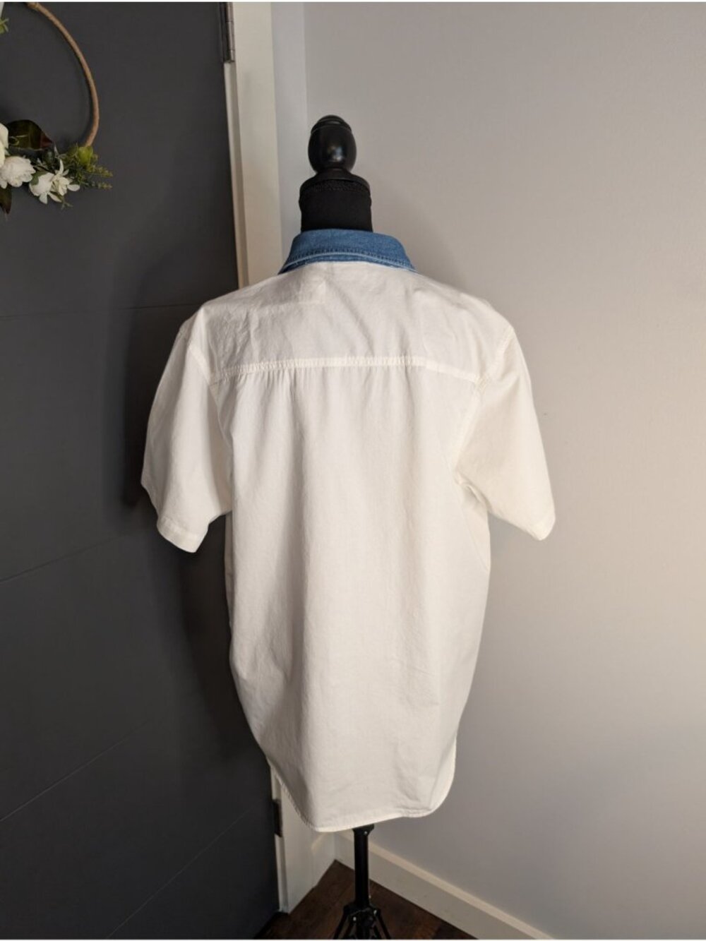 90s's Bobbie Brooks White Button-Up W/ Denim Collar & Embroidered Hearts - XL - Picture 4 of 6